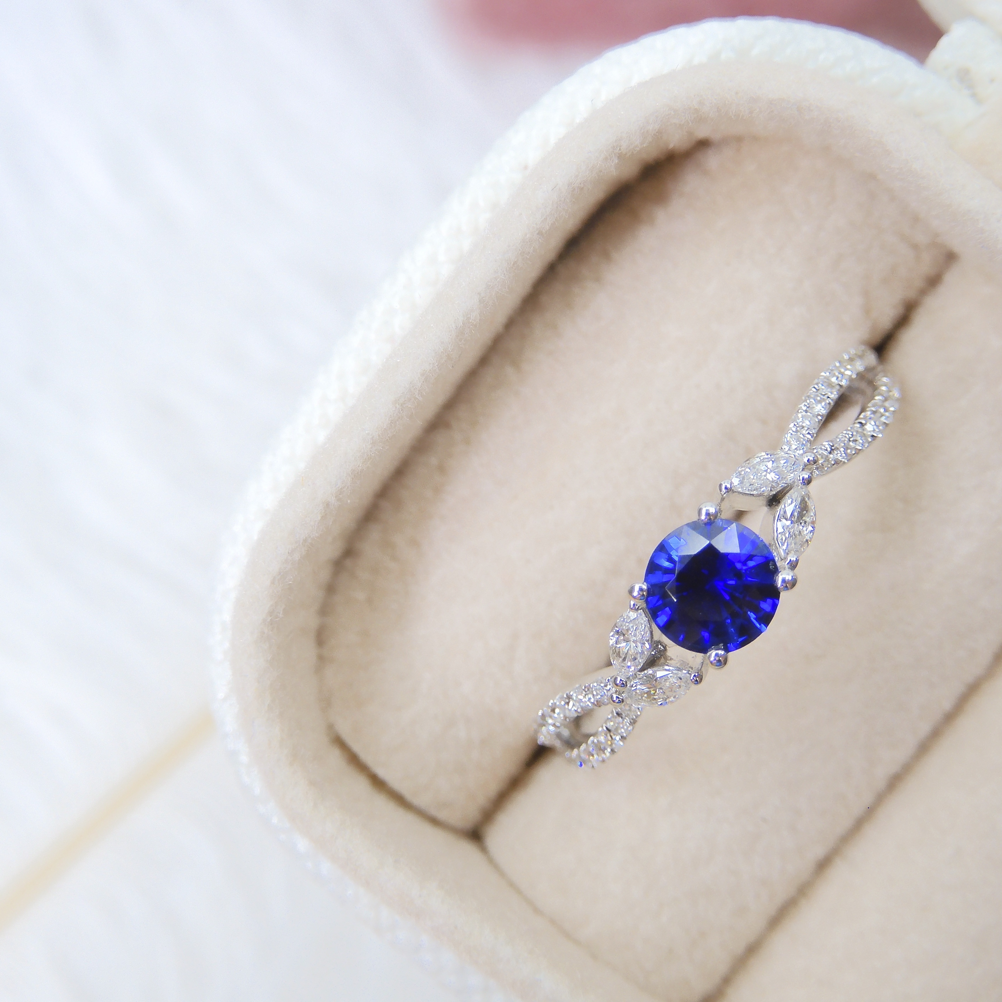 18K金 0.43ct 藍寶石戒指 (配國際證書)