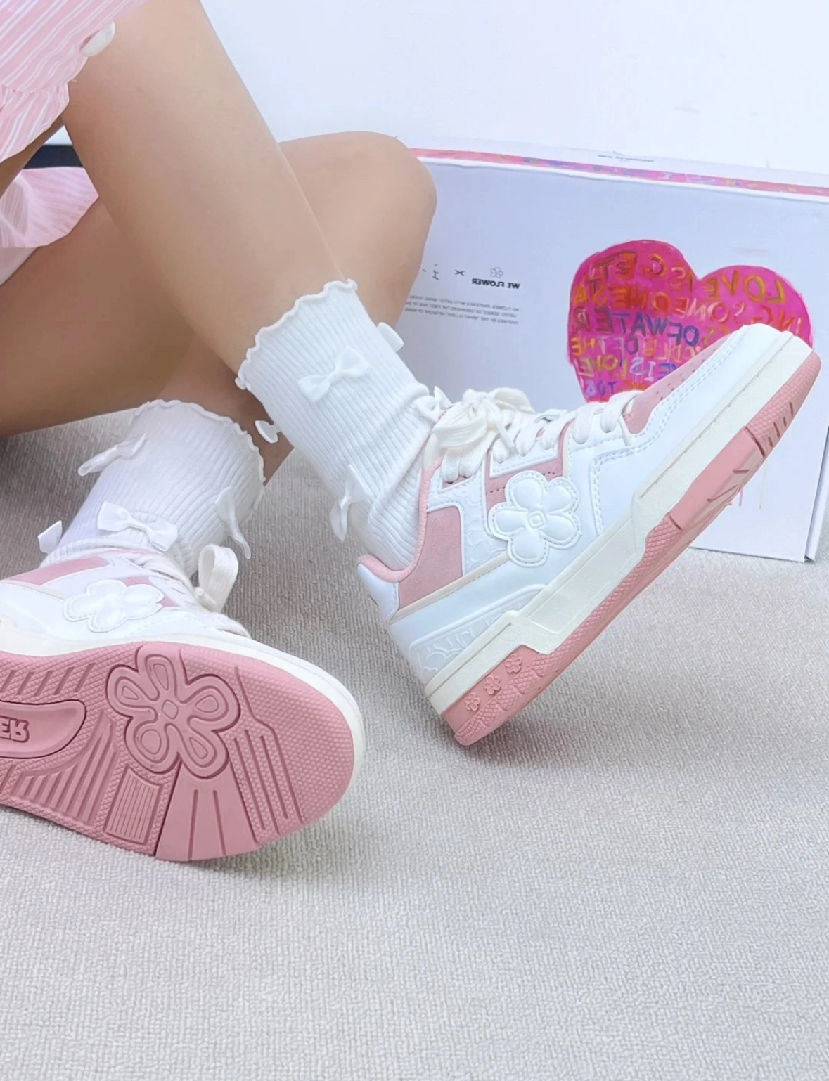 We Flower 小花鞋 藝術家聯名系列 慕斯粉 厚底 板鞋 男女同款/預購