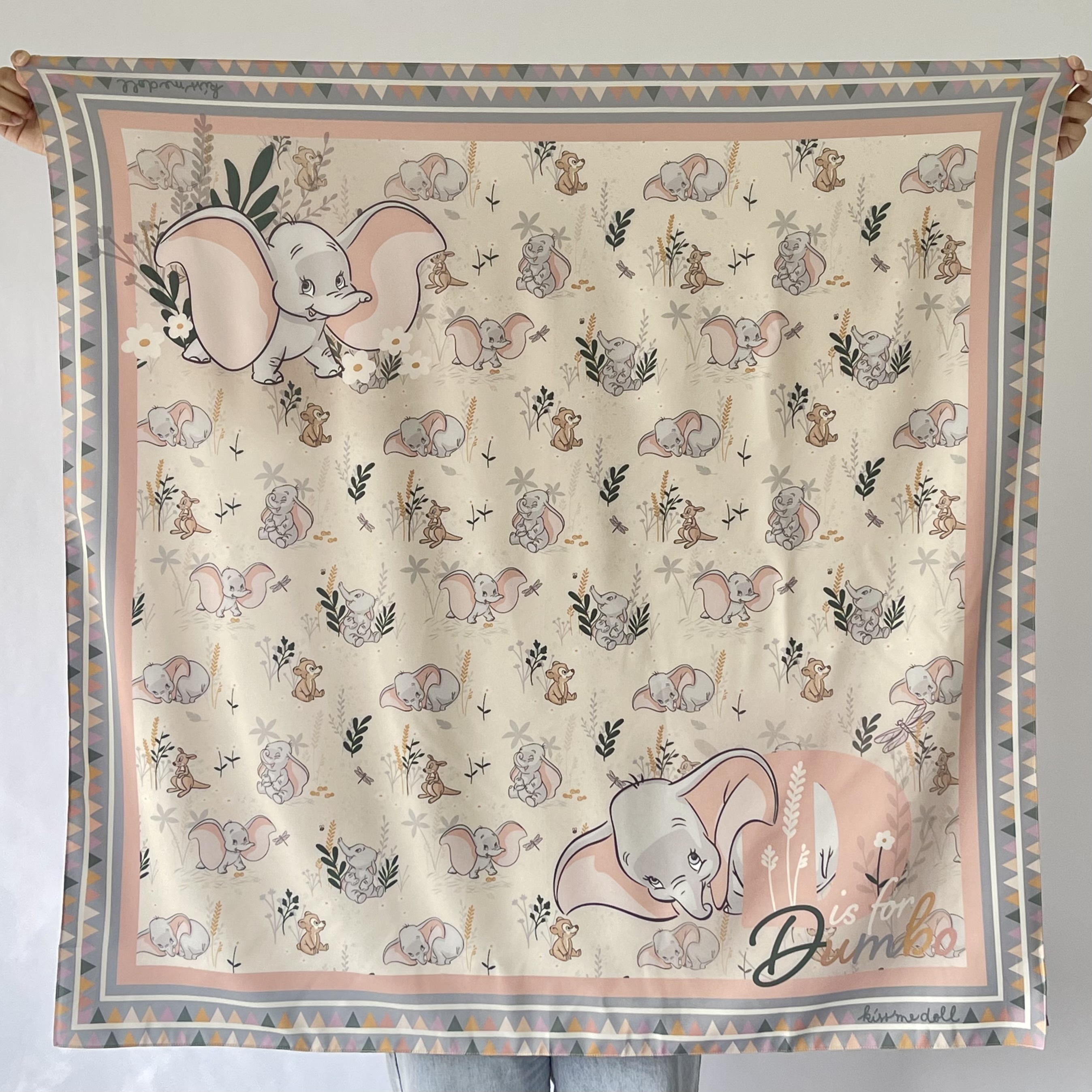 KISS ME DOLL - 真絲絲巾 ( DUMBO )