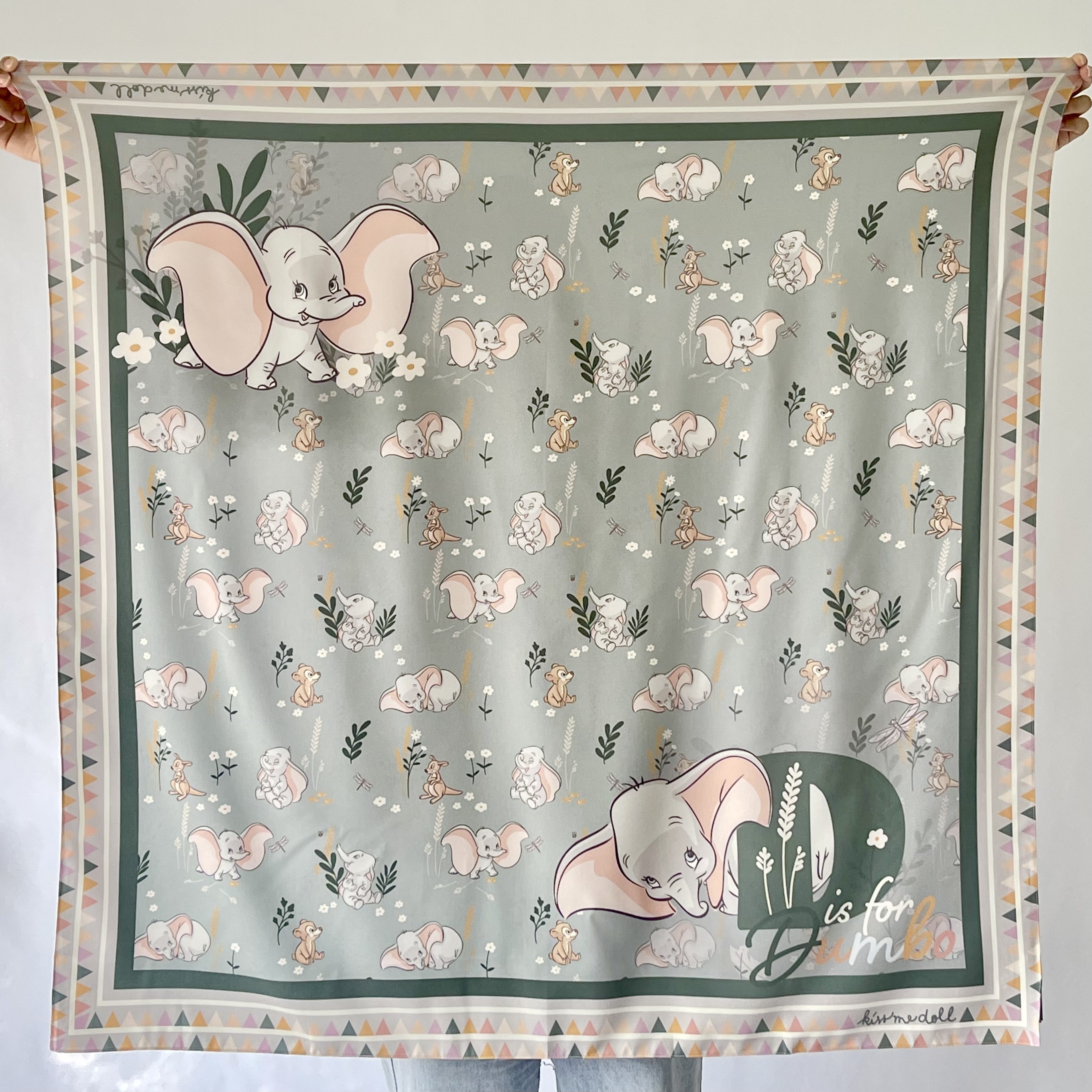 KISS ME DOLL - 真絲絲巾 ( DUMBO )