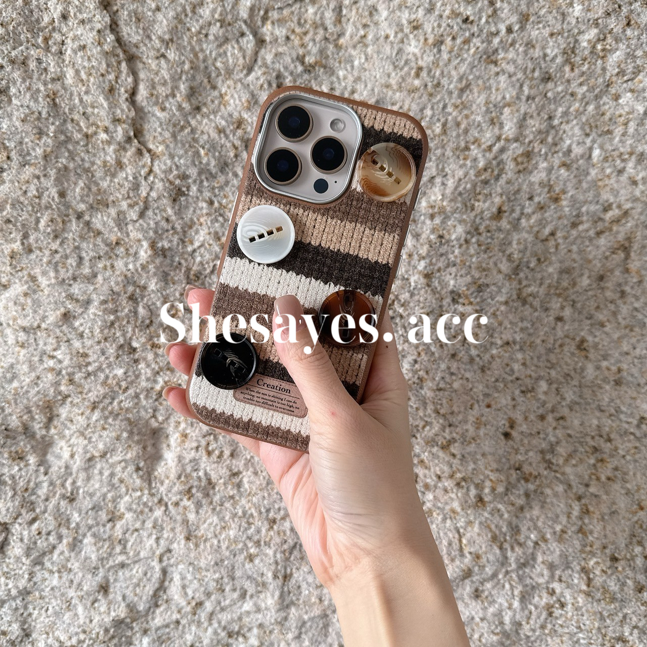 IPHONE 大地色拼接鈕扣手機殼