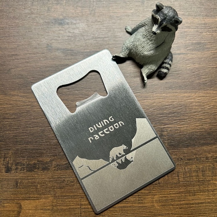 【Diving Raccoon】Bottle Opener