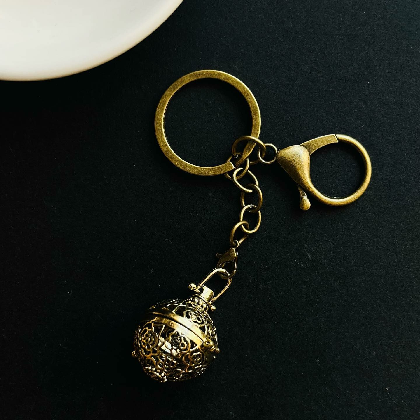 [原石] 水晶小球金屬盒 鑰匙圈 古青色 附贈香丸一瓶