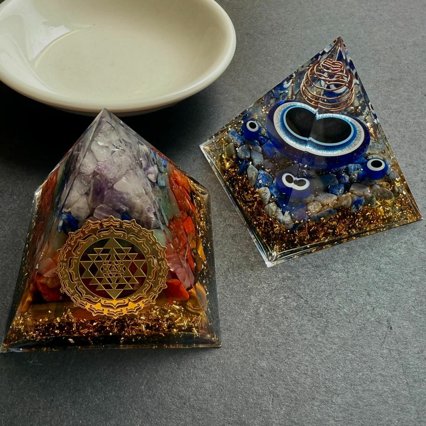 [原石] 奧剛金字塔 / 奧根塔 七脈輪、惡魔之眼