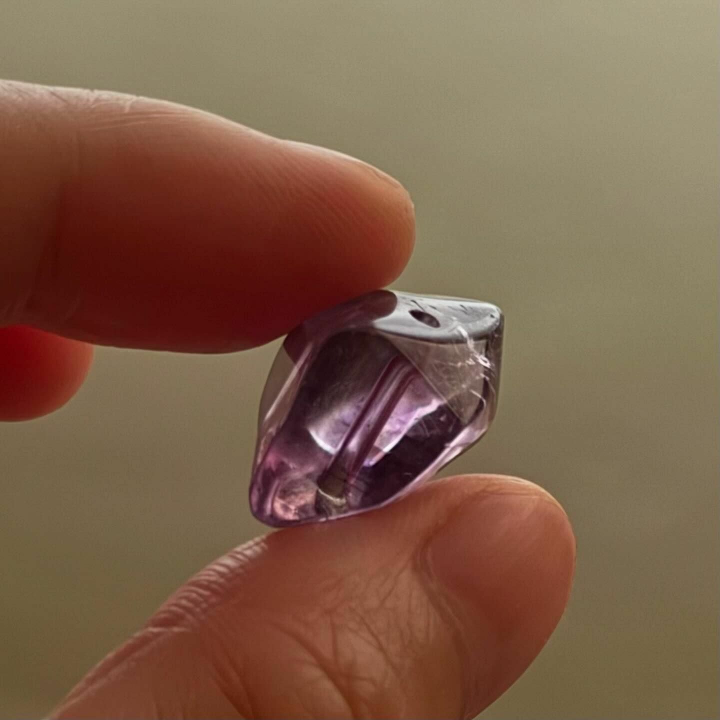 [原石]  紫水晶 不規則形 通孔