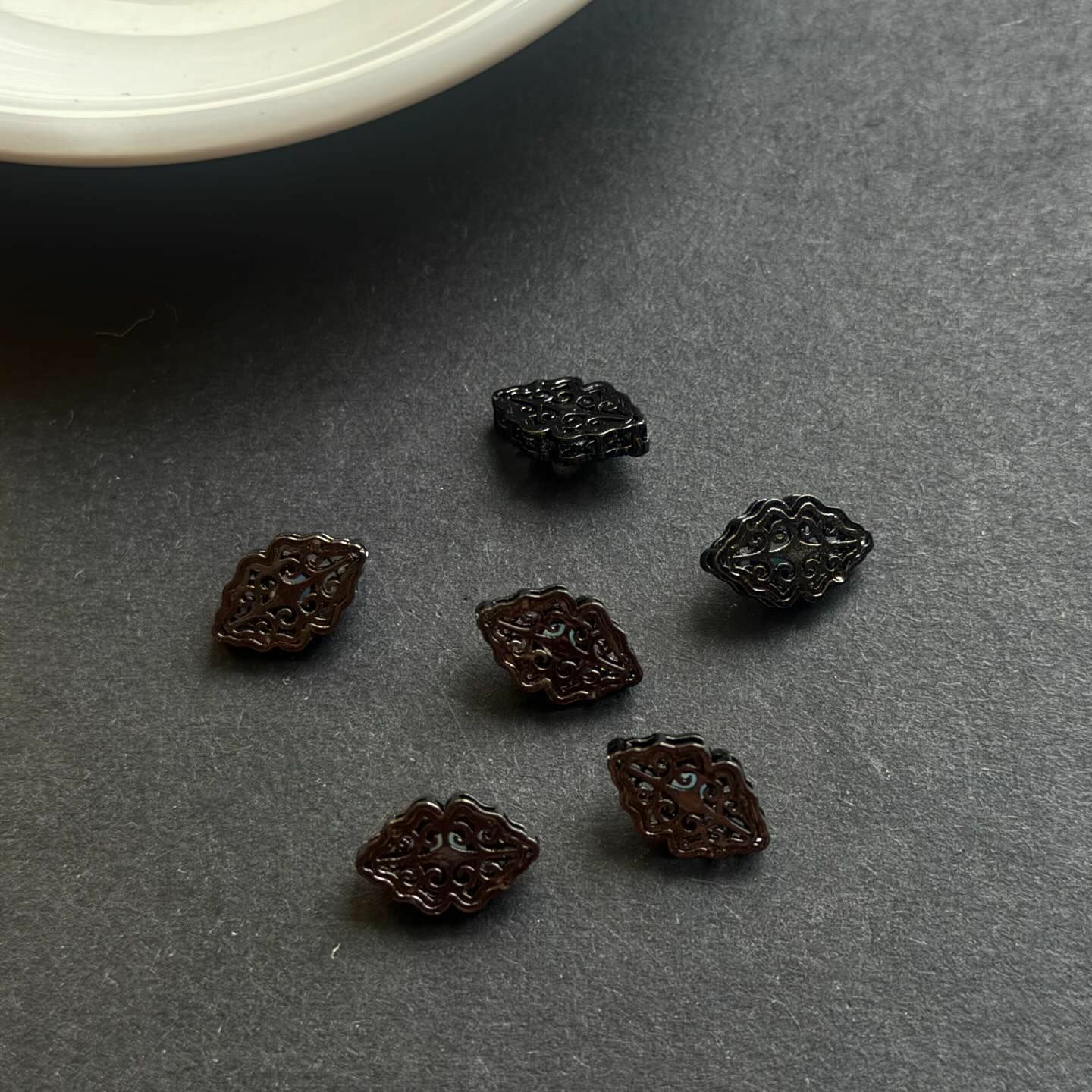 [原石] 衣索比亞蛋白石 通孔 水晶魔盒