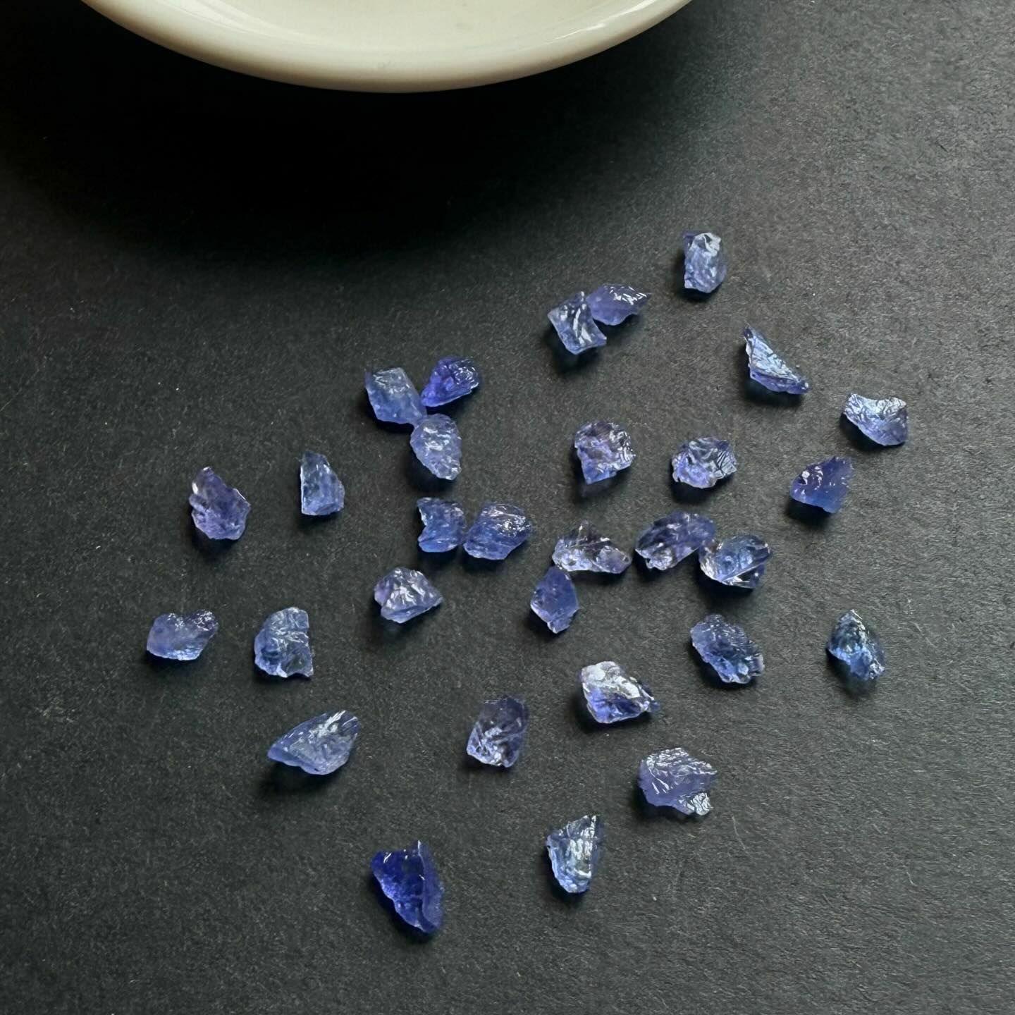 [原石] 坦桑石 / 丹泉石 迷你原礦