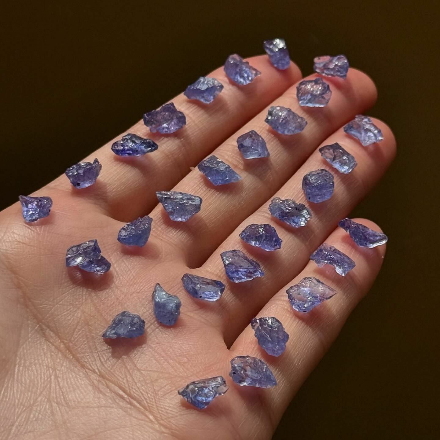 [原石] 坦桑石 / 丹泉石 迷你原礦