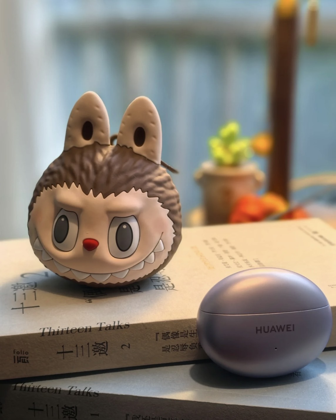 <正版授權 限量代購>POPMART 泡泡瑪特 LABUBU ORIGINALS 棕色 矽膠 耳機包