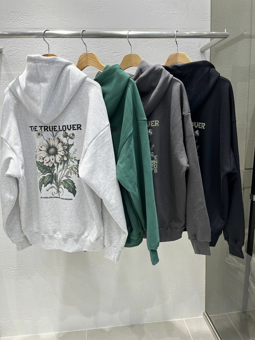 花花圖案英文字連帽衛衣 10.GVTY-0163T