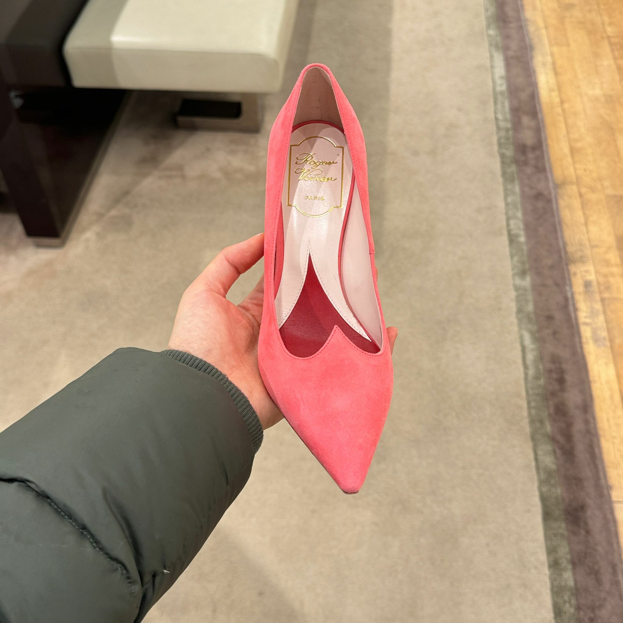 Roger Vivier RV I love Vivier heels 85mm suede pink