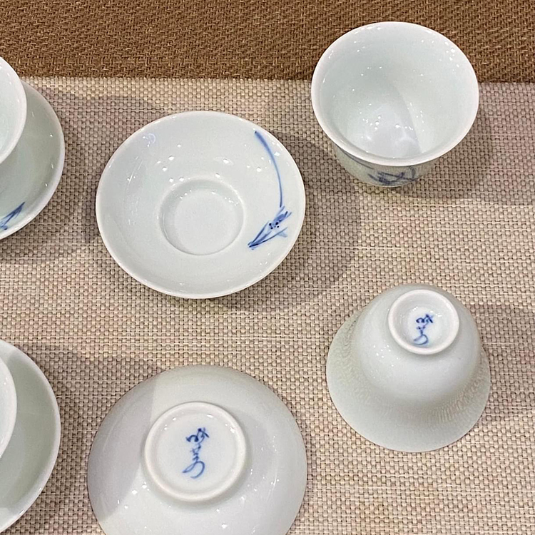 暁芳窯　蔡曉芳先生の茶杯 茶香自在】曉芳窯蔡曉芳大師青花手繪蘭草品茗杯六個對杯禮盒裝