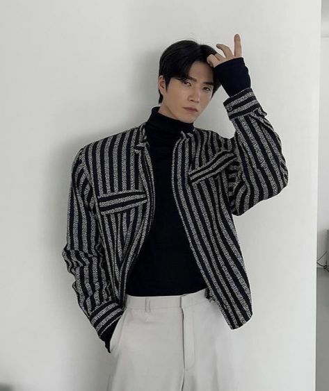 圓領直紋長袖恤衫 Crunky_youth-067S