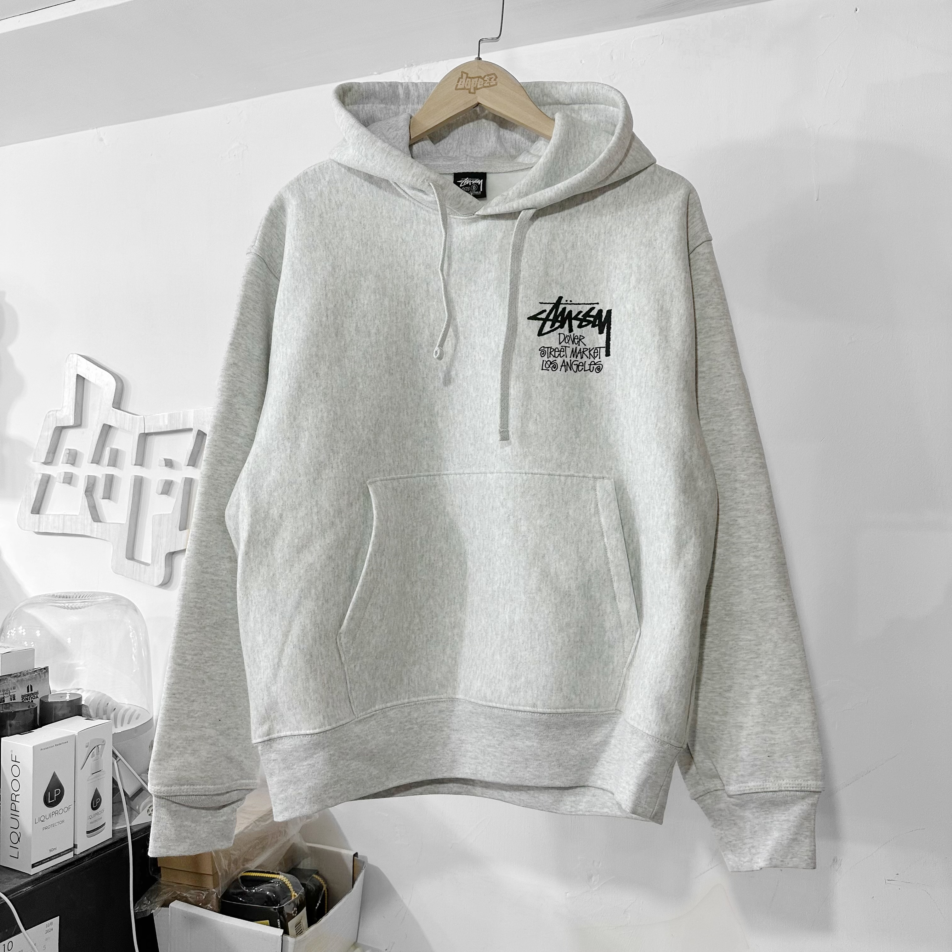STÜSSY DSM Los Angeles Hoodie (ASH GREY) 洛杉磯限定