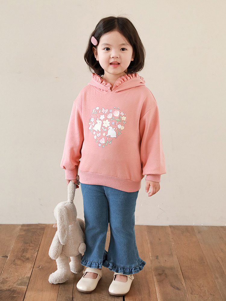 時髦花瓣喇叭褲