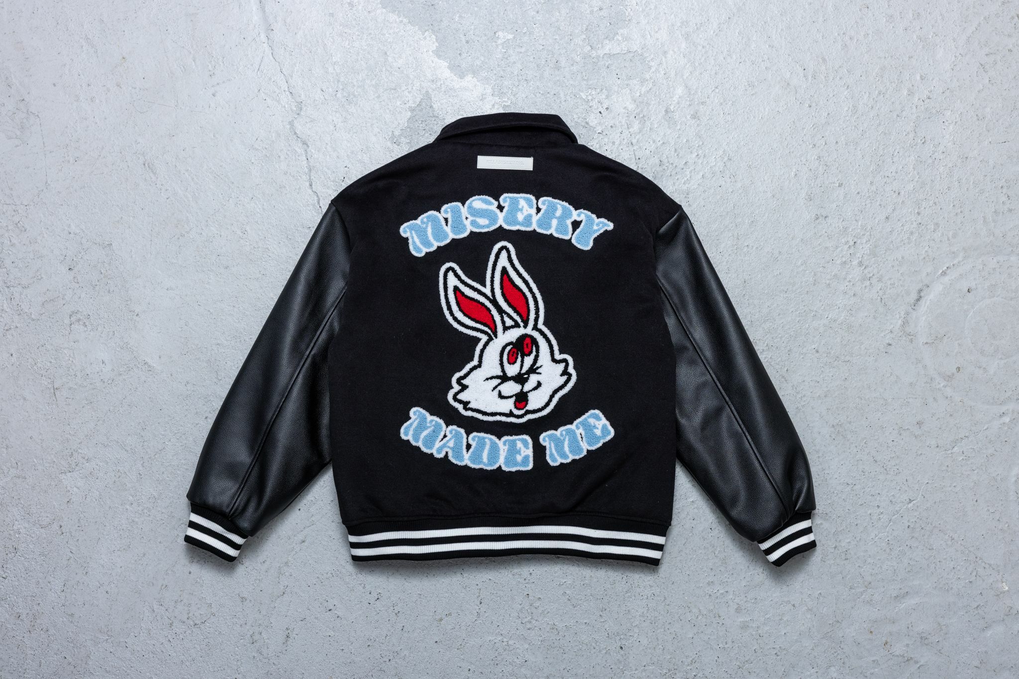 ON SALE" KILLASYSTEM RABBIT VERSION STADIUM JACKET (黑皮袖)