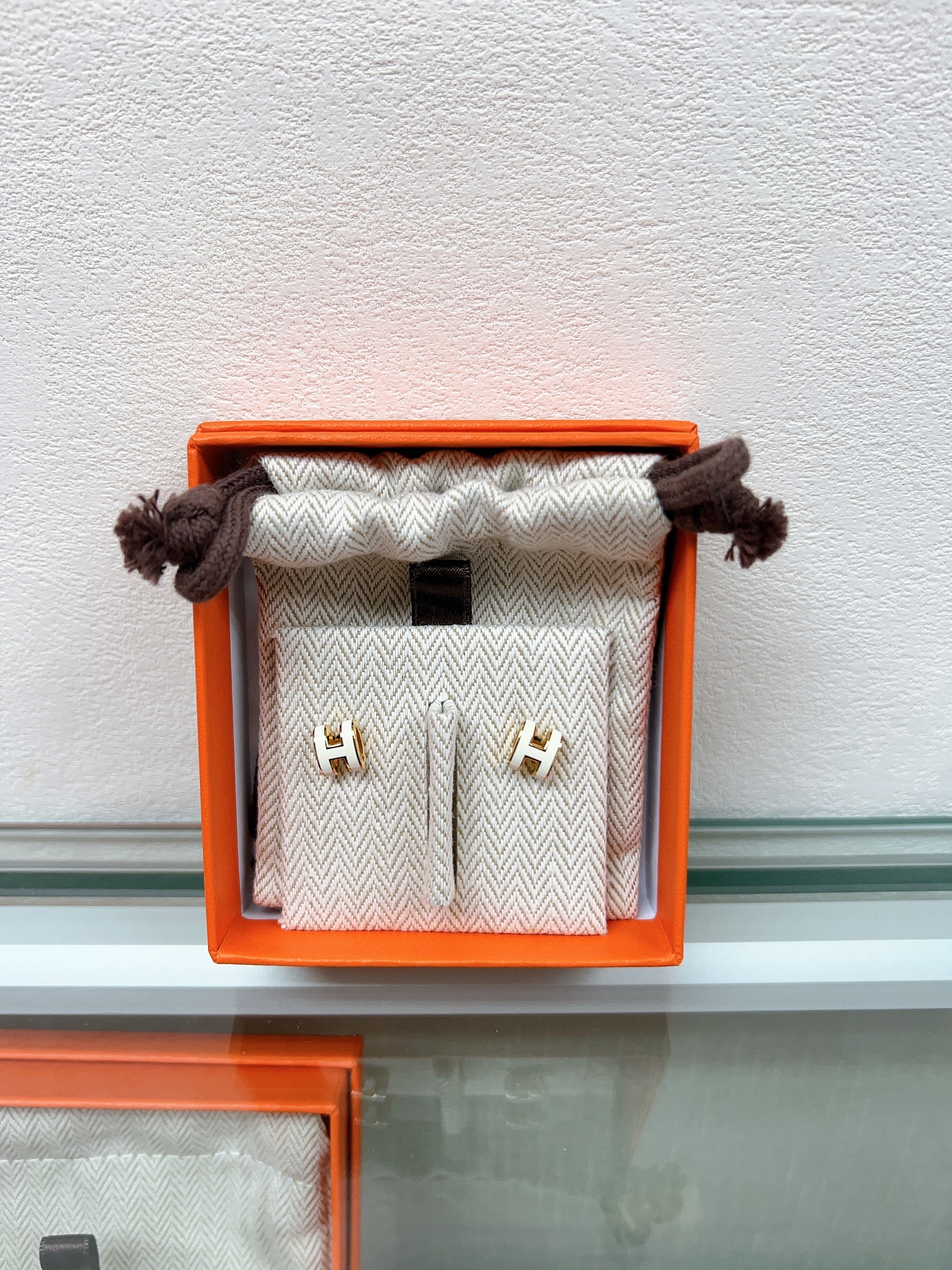 Hermes mini pop h earrings (white GHW)
