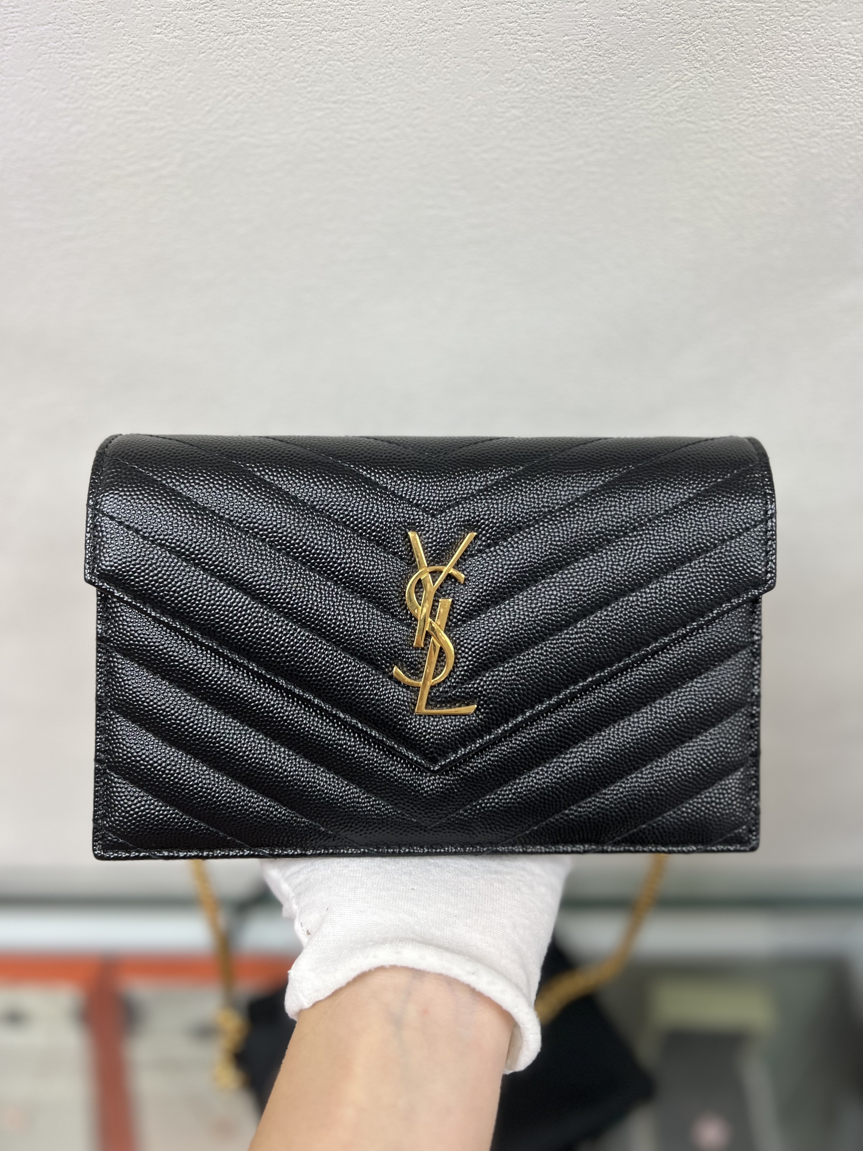 YSL Saint Laurent envelope woc wallet on chain black GHW