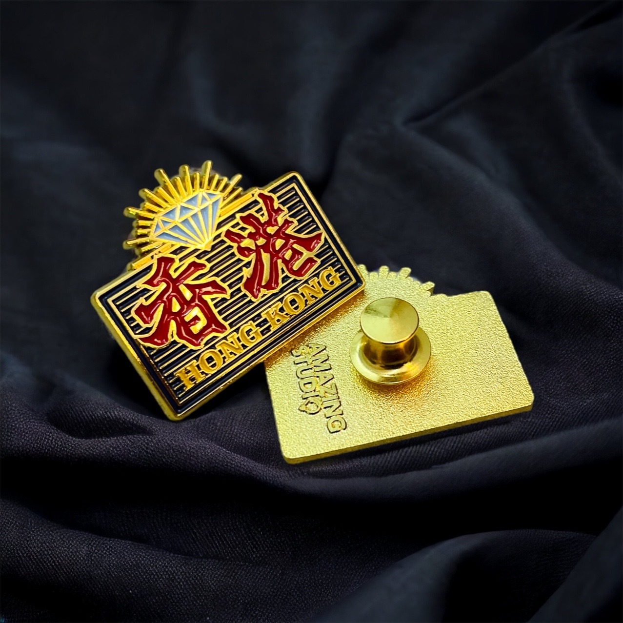 【港式霓虹 - 香港】 金屬徽章丨Amazing Studio