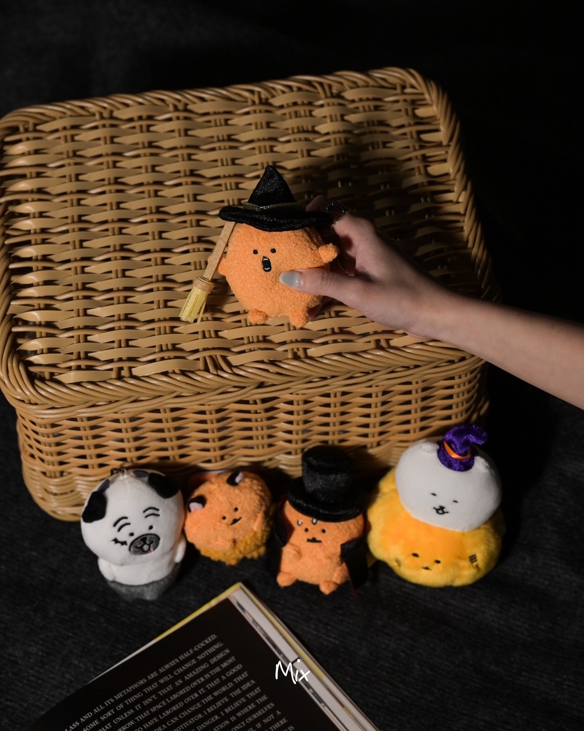 iSNEAKERS｜Joke Bear 自嘲熊 2024 萬聖節限定系列 吊飾 娃娃