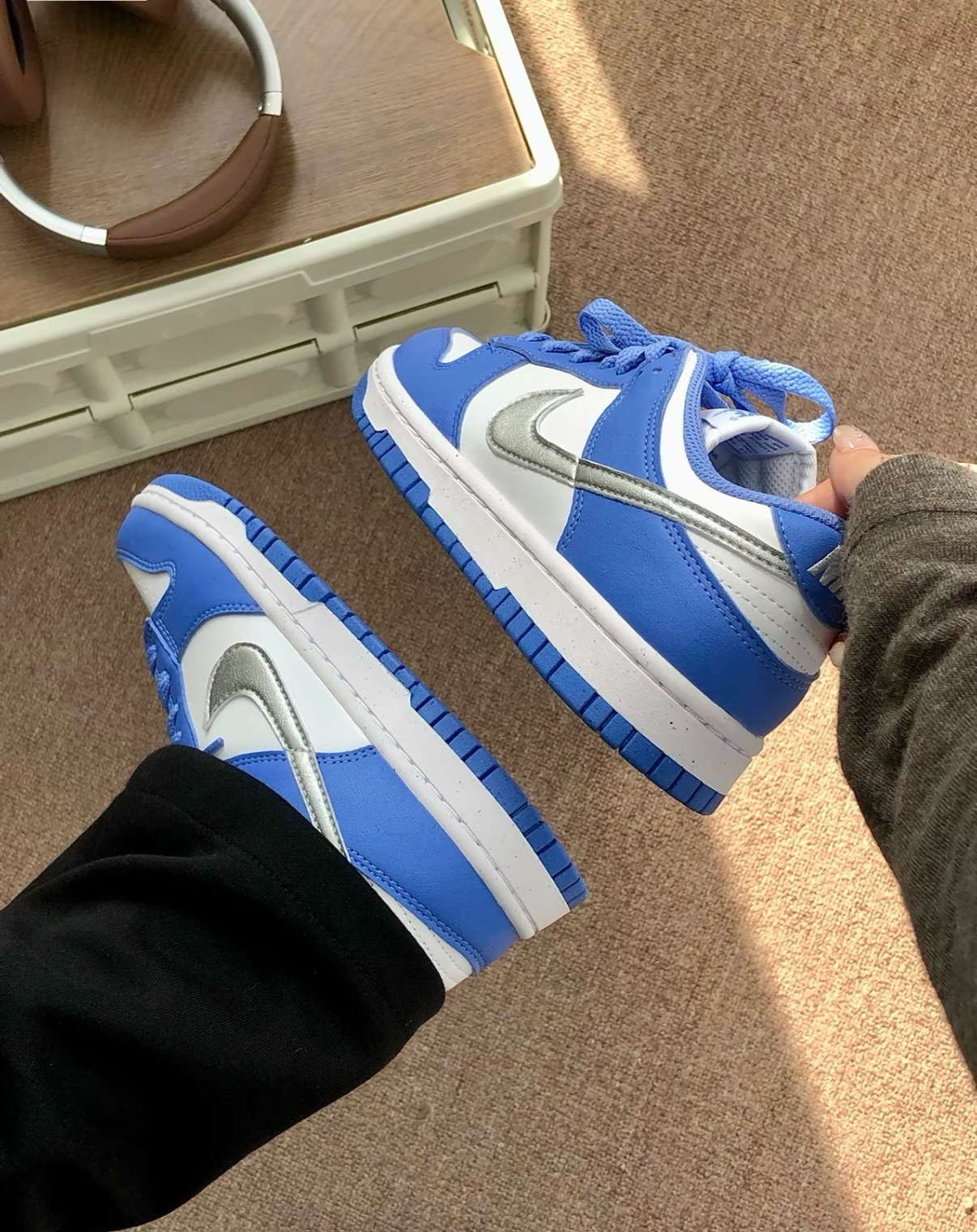 Nike Dunk Low 北卡藍銀勾勾 藍白色 Y2K 皮革 女款 DD1873-402/預購
