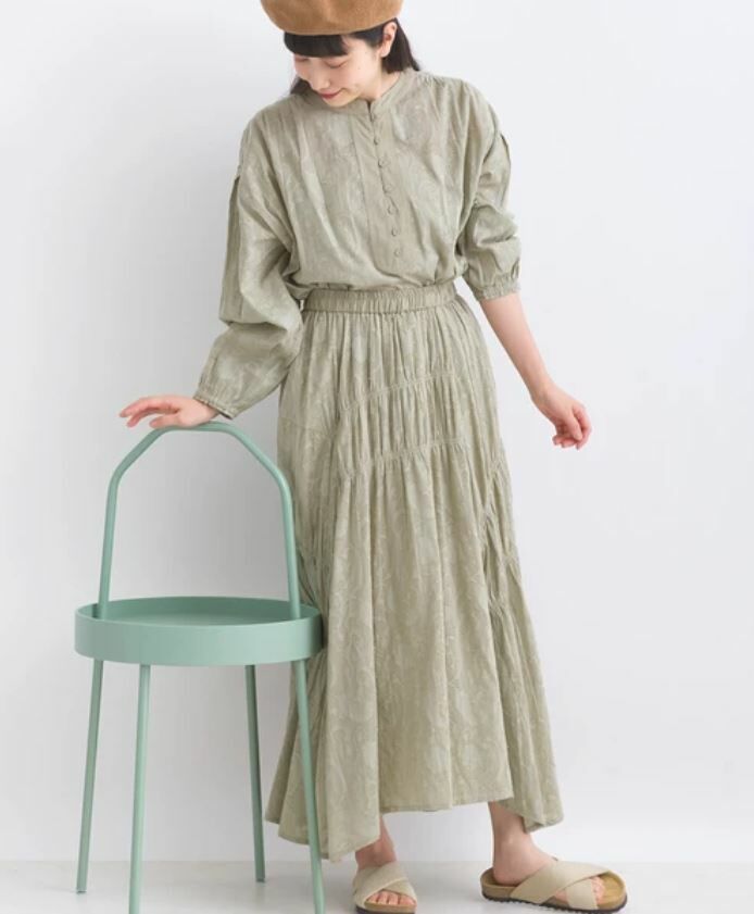 （Special Price）灰色復古提花層次長裙【日本直送】