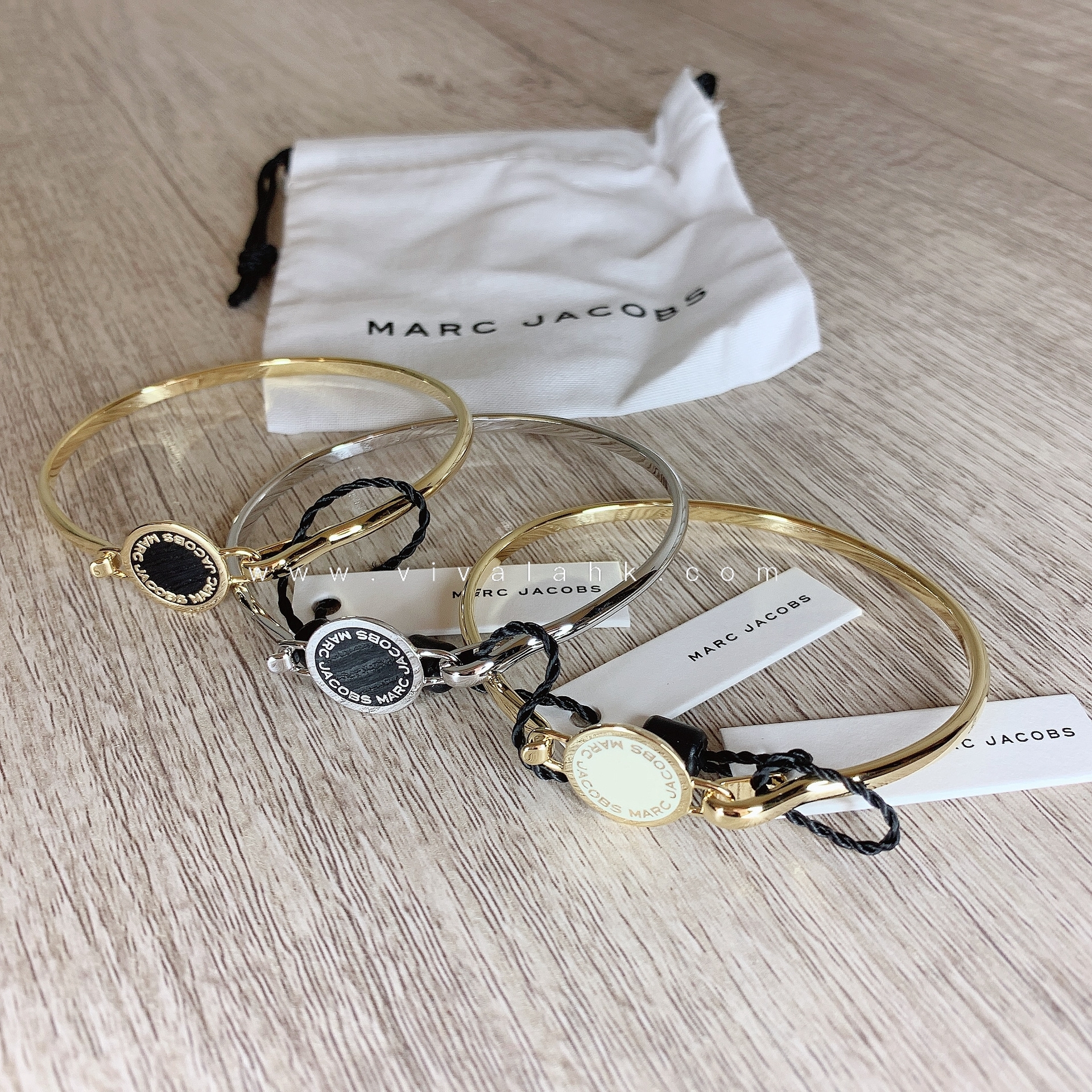 Marc Jacobs - Logo Disc Bangle (M0008542)