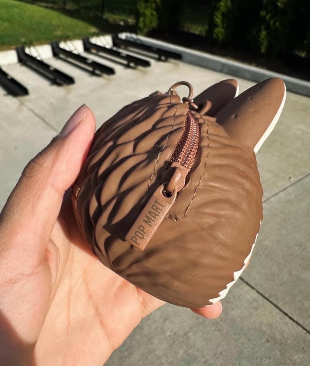 POP MART 泡泡瑪特 THE MONSTERS 拉布布 LABUBU 大頭造型 耳機 保護套 -泡泡瑪特城市樂園