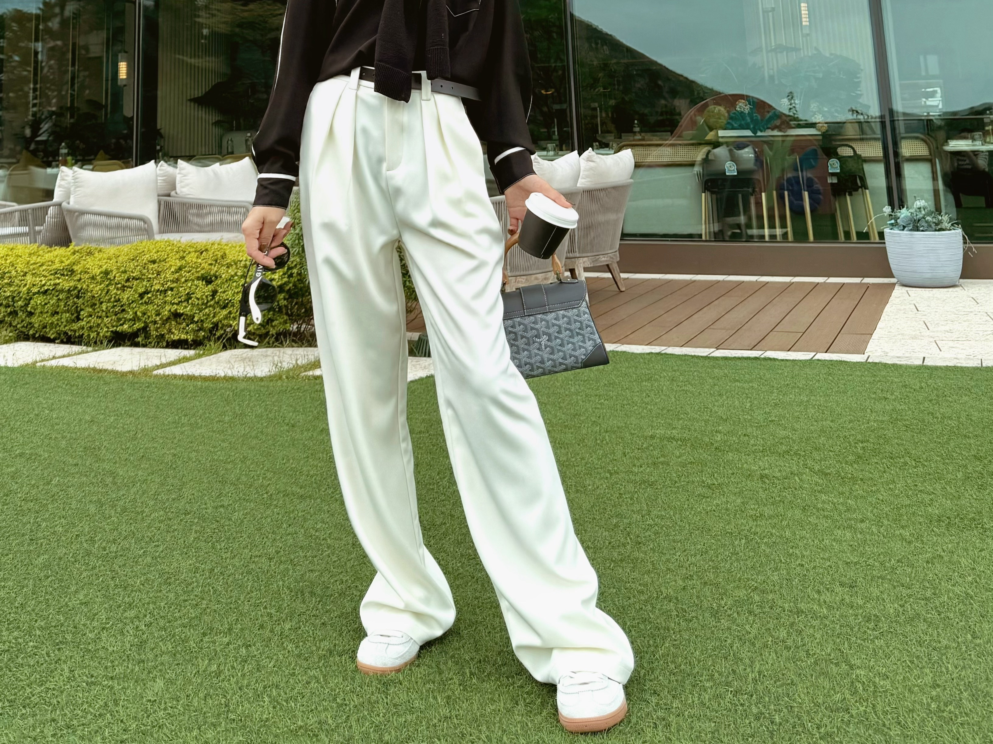 Pleated Straight Leg Pants_PT244L05