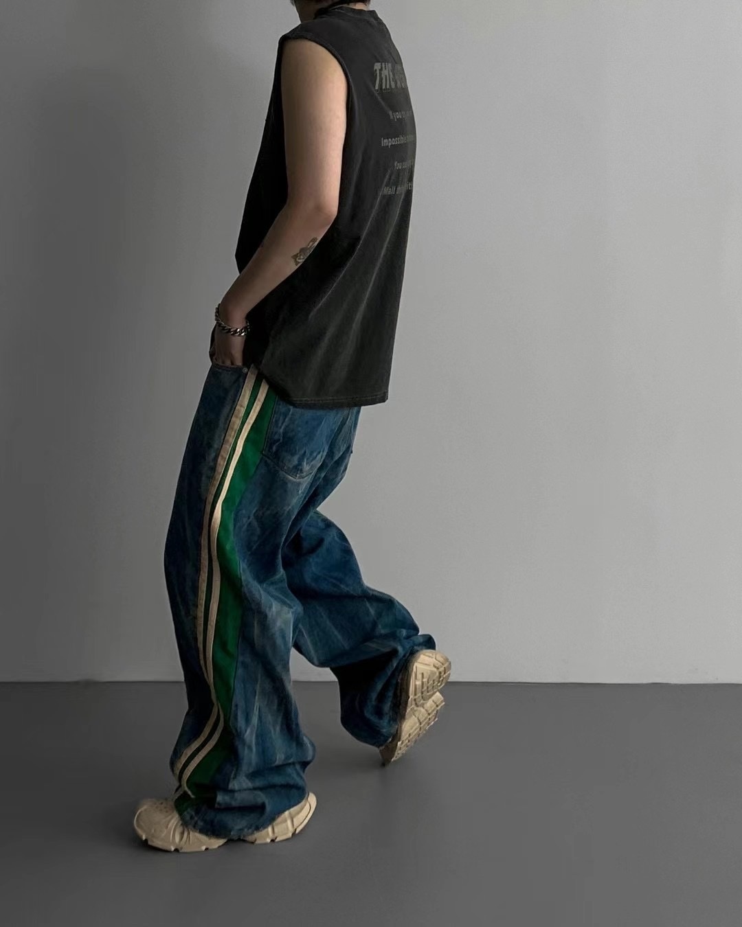 MIB 正韓選貨 舒華同款 水洗線條撞色 寬鬆 落地 牛仔褲