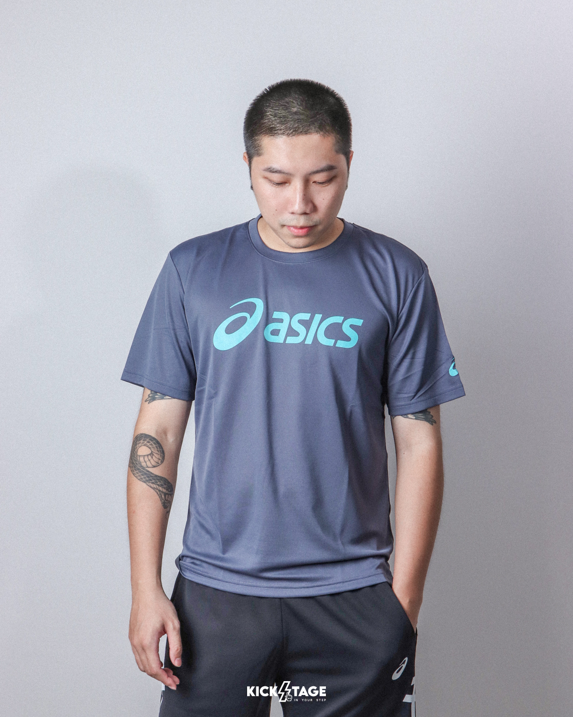 男款 ASICS 亞瑟士 水藍 淺紫 粉 摩卡 深綠 灰藍 黑 吸濕 排汗 快乾 運動 短袖上衣【2033B666】