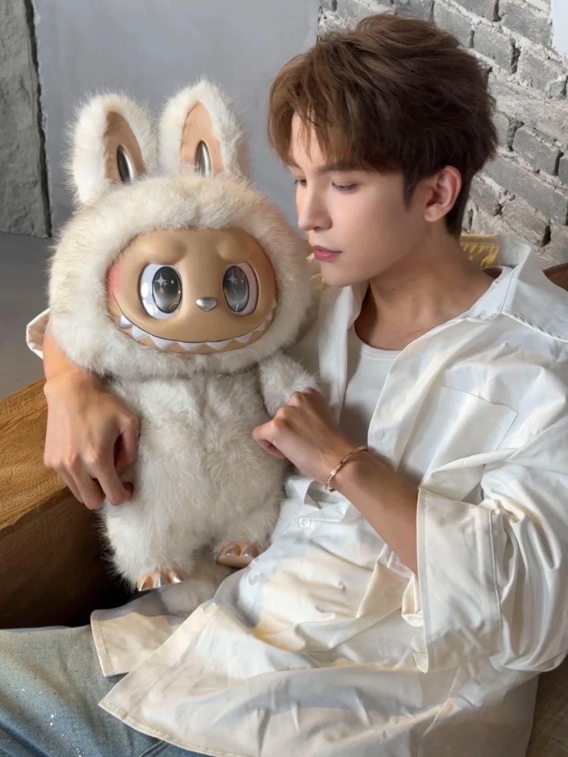 全新上市POP MART 泡泡瑪特🪽ZIMOMO 2.0 首領白天使🤍