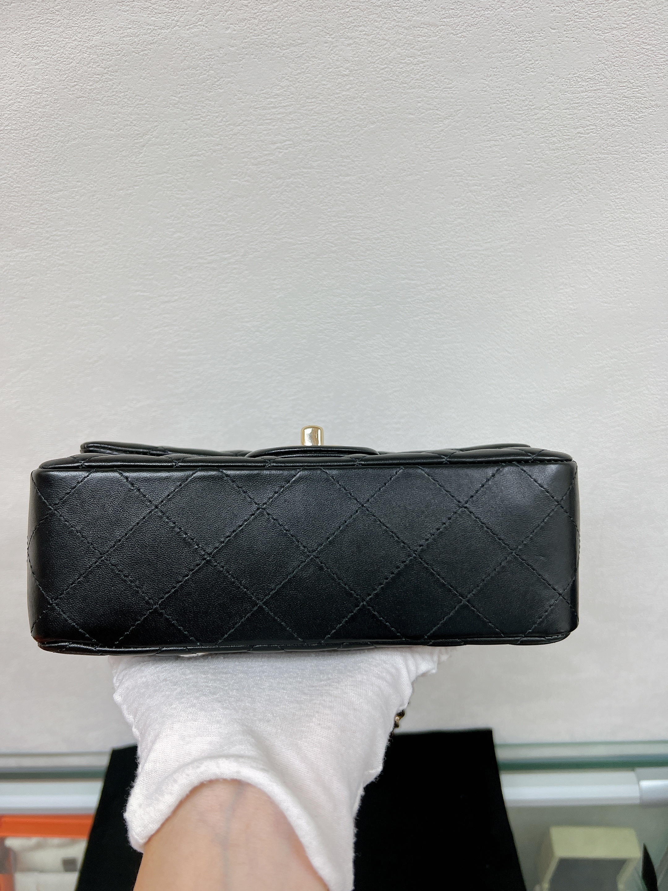 Chanel mini cf 20 flap bag (black lambskin/ GHW)