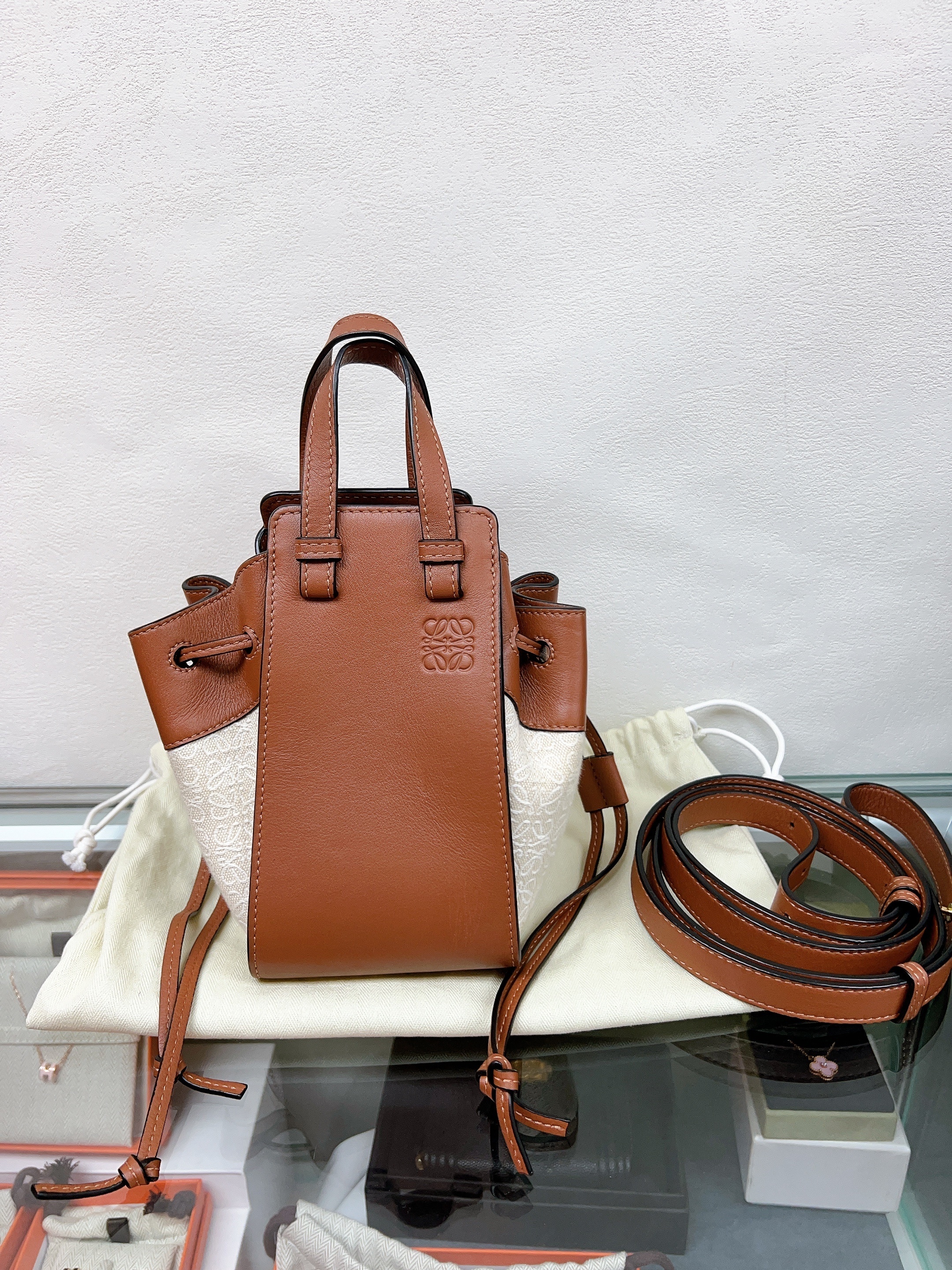 Loewe hammock mini (tan / beige canvas)