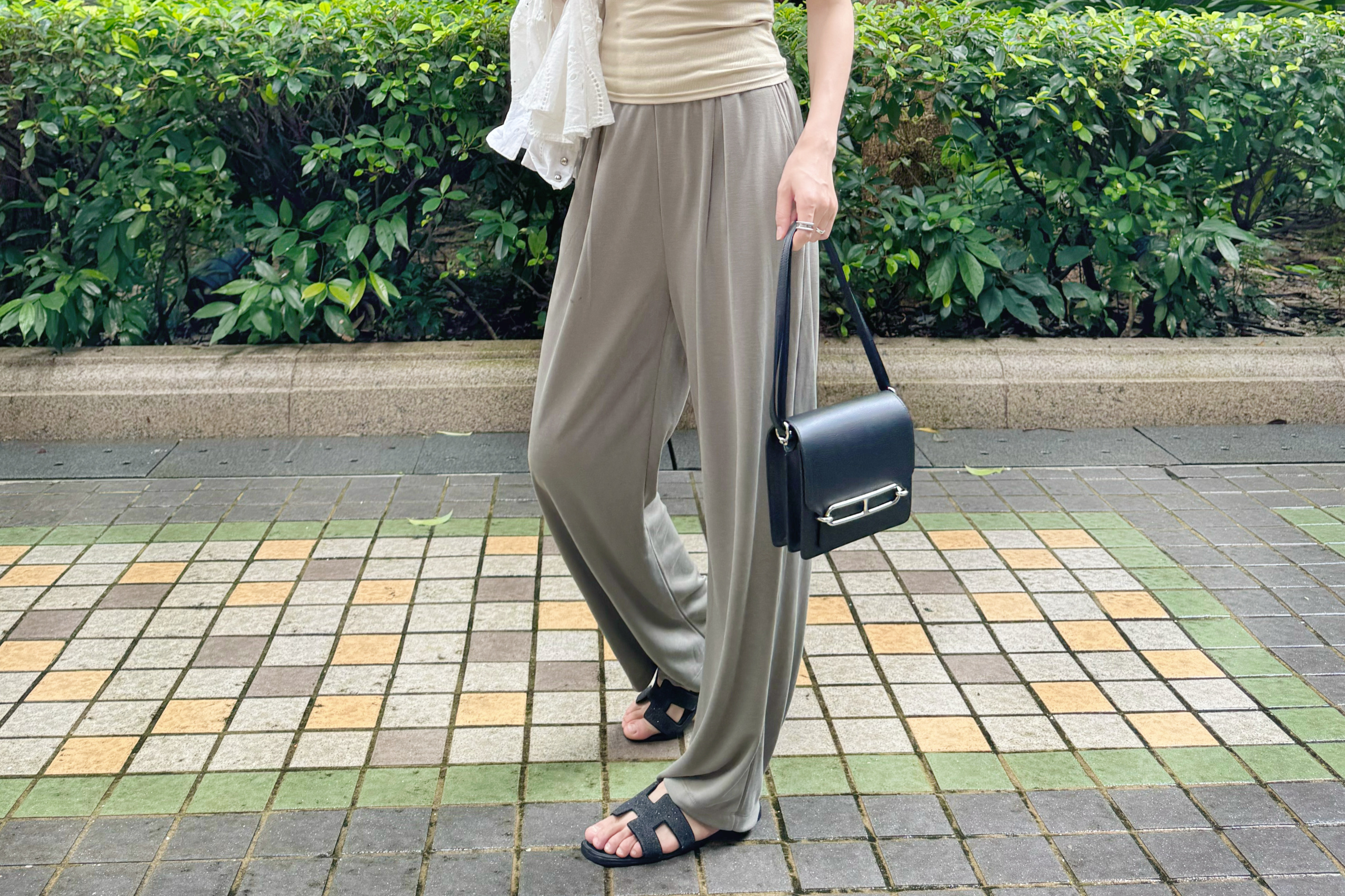 Elasticated Waistband Straight-Leg Pants_PT245L08