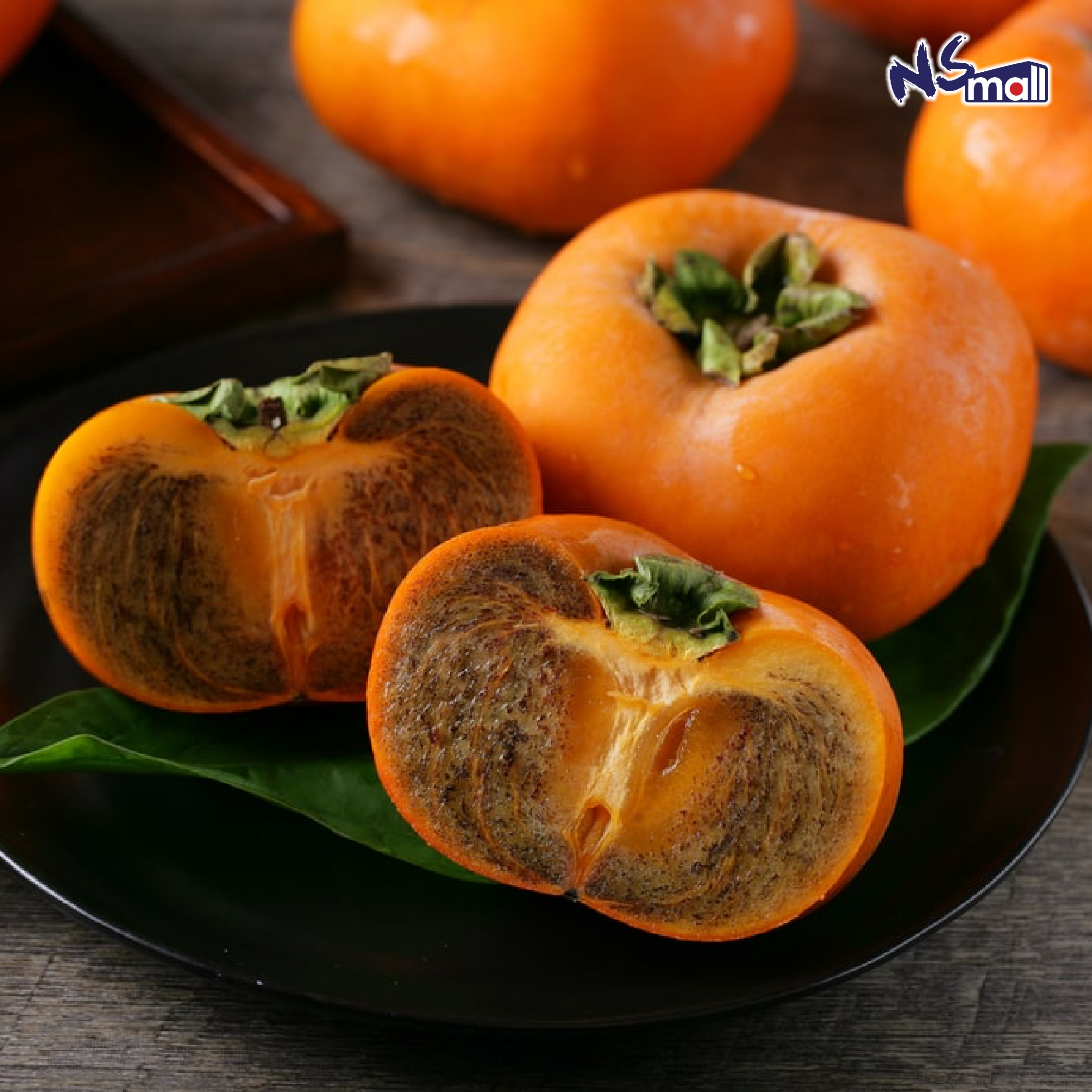 和歌山黑芝麻柿(紀の川柿) 約4kg/箱 (12-15玉)