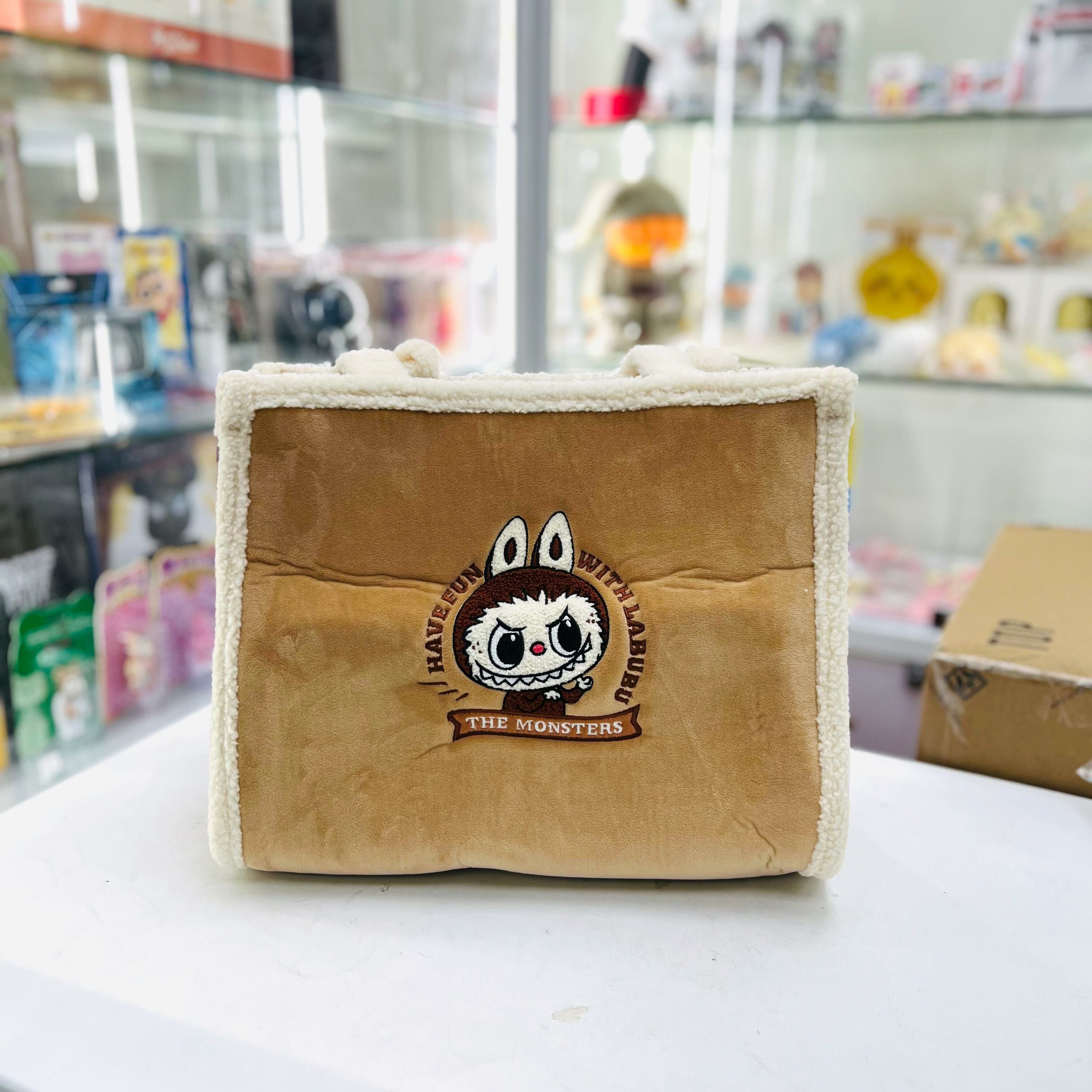 LABUBU毛絨托特包（棕色）