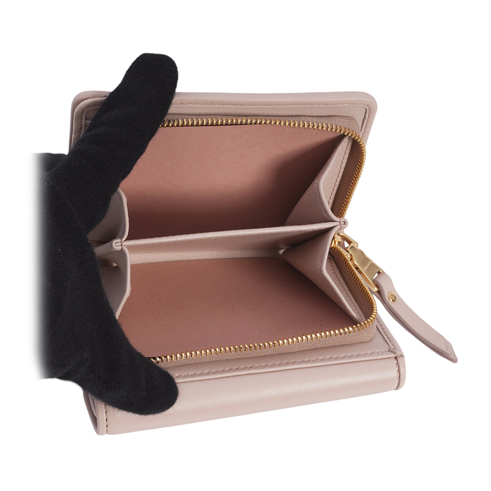 【MIU MIU】金字納帕軟皮拉鍊零錢袋三折短夾(粉色)5ML002 2FPP F0236