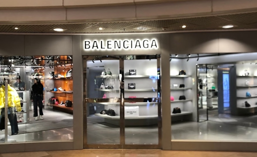 BALENCIAGA 港威大廈店