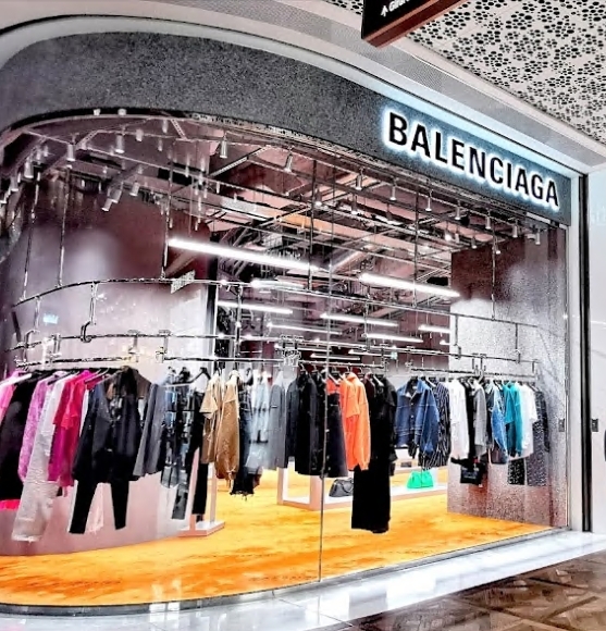 BALENCIAGA 崇光百貨銅鑼灣店