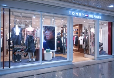 TOMMY HILFIGER Times Square Store