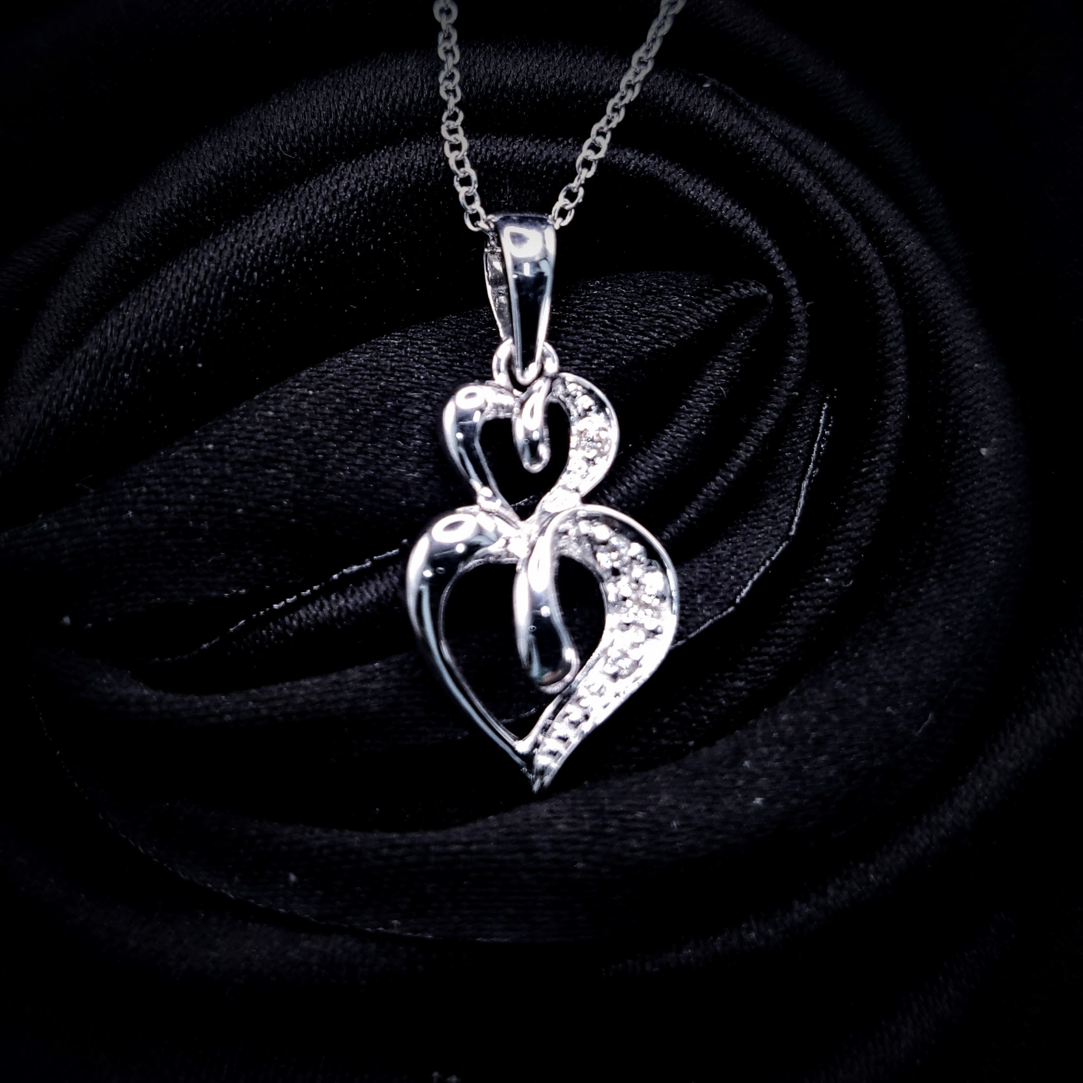 18K White Gold 0.015ct Diamond Pendant