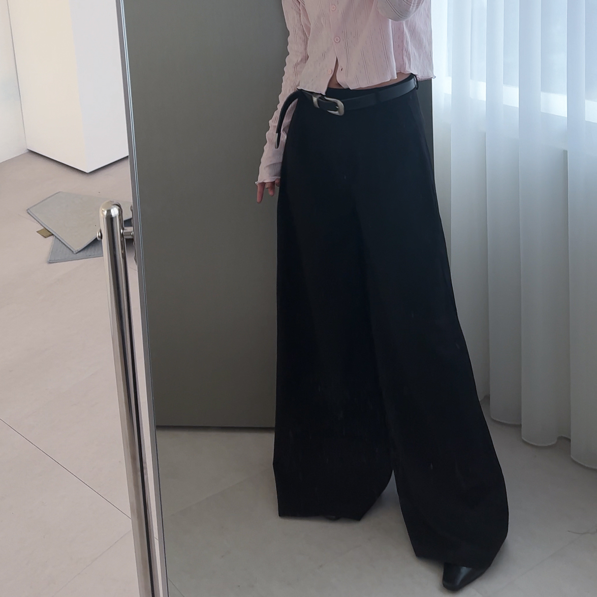 O17高個放心買!側邊設計打摺西料寬褲(黑/SM)