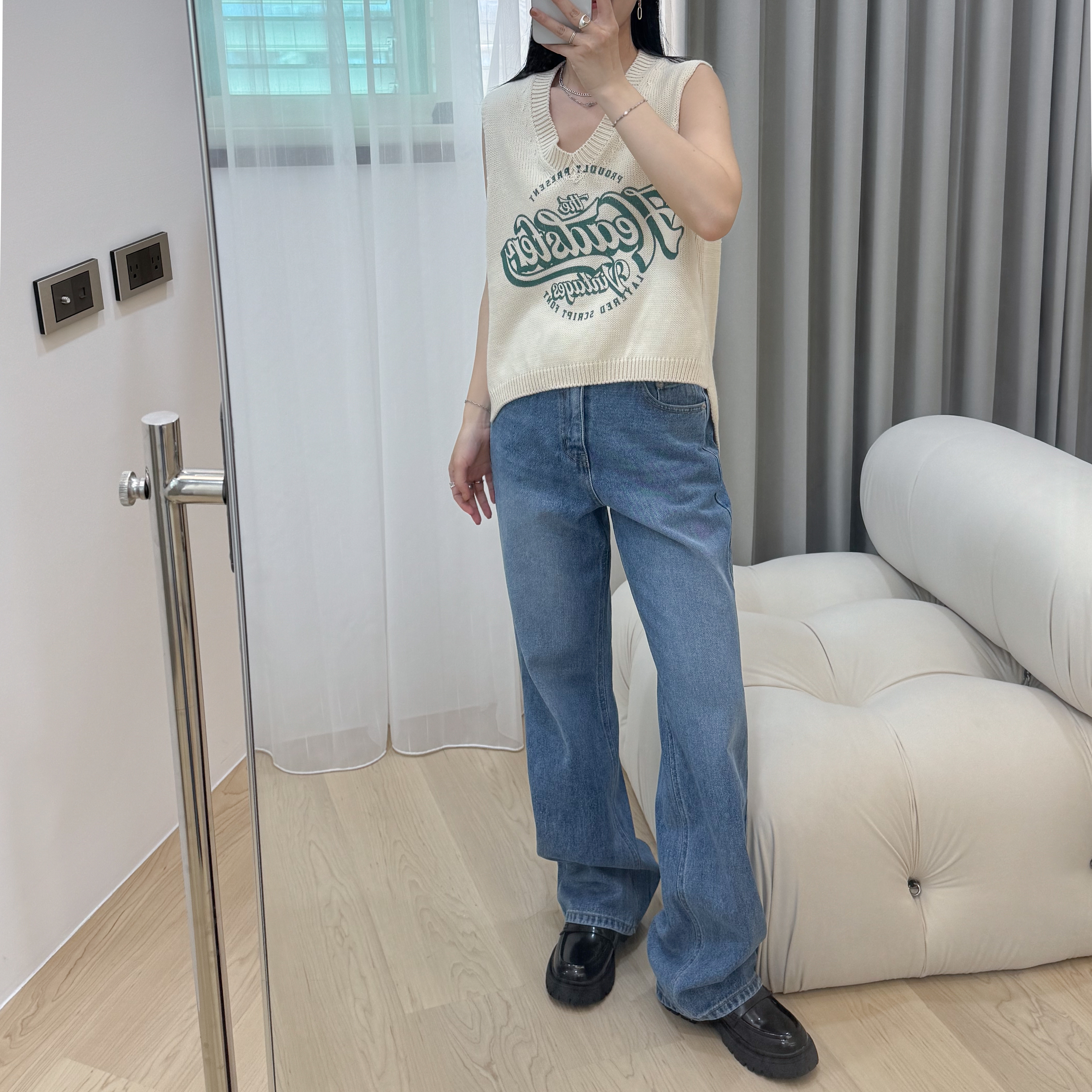 中藍丹寧直腿牛仔褲(S)