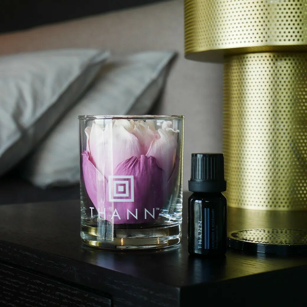 THANN 複方精油10ml+索拉花擴香杯