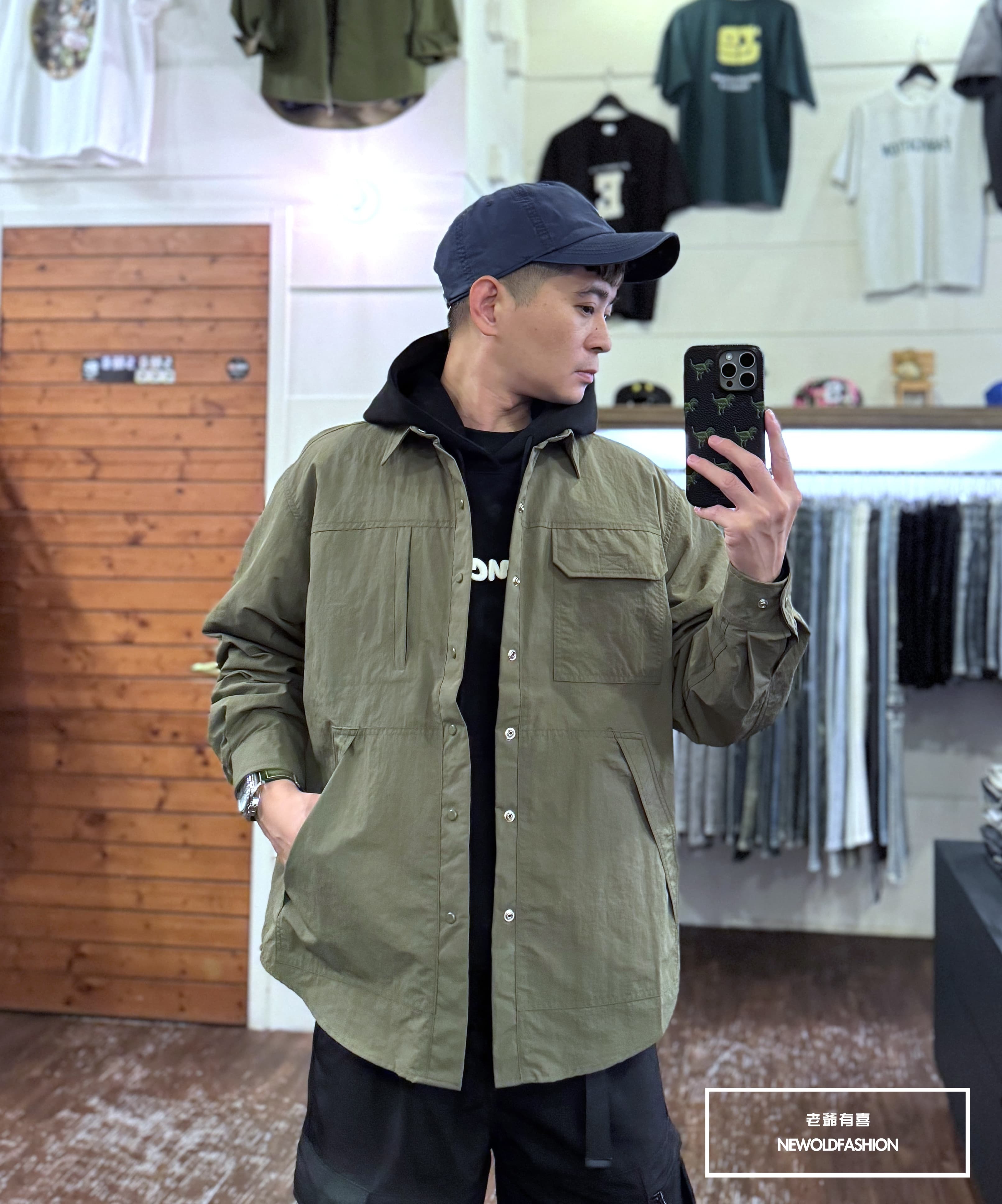 『新品上市』重磅不對稱口袋釘釦外套-軍綠(NOF24090101)