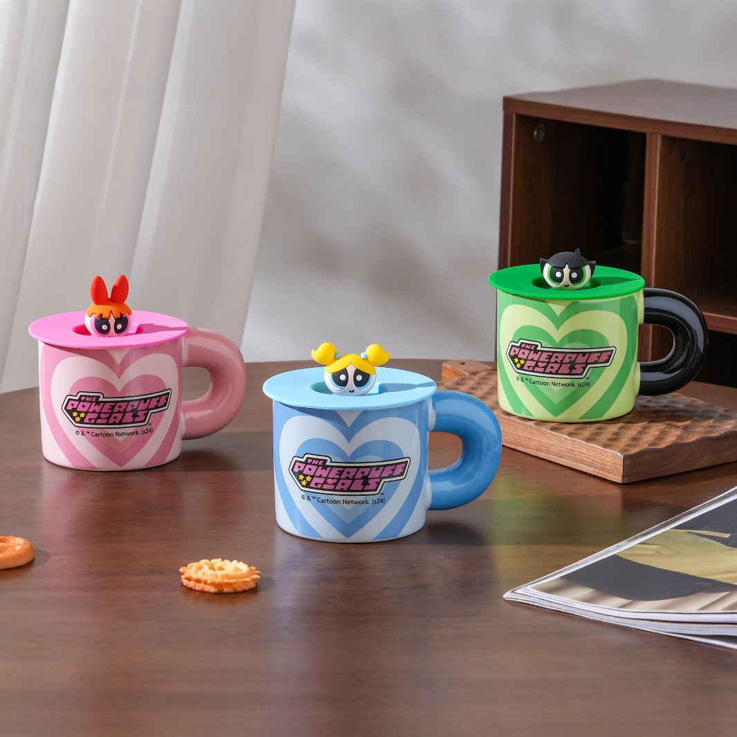 《5024》飛天小女警 - 愛心帶蓋厚把手陶瓷馬克杯350ml