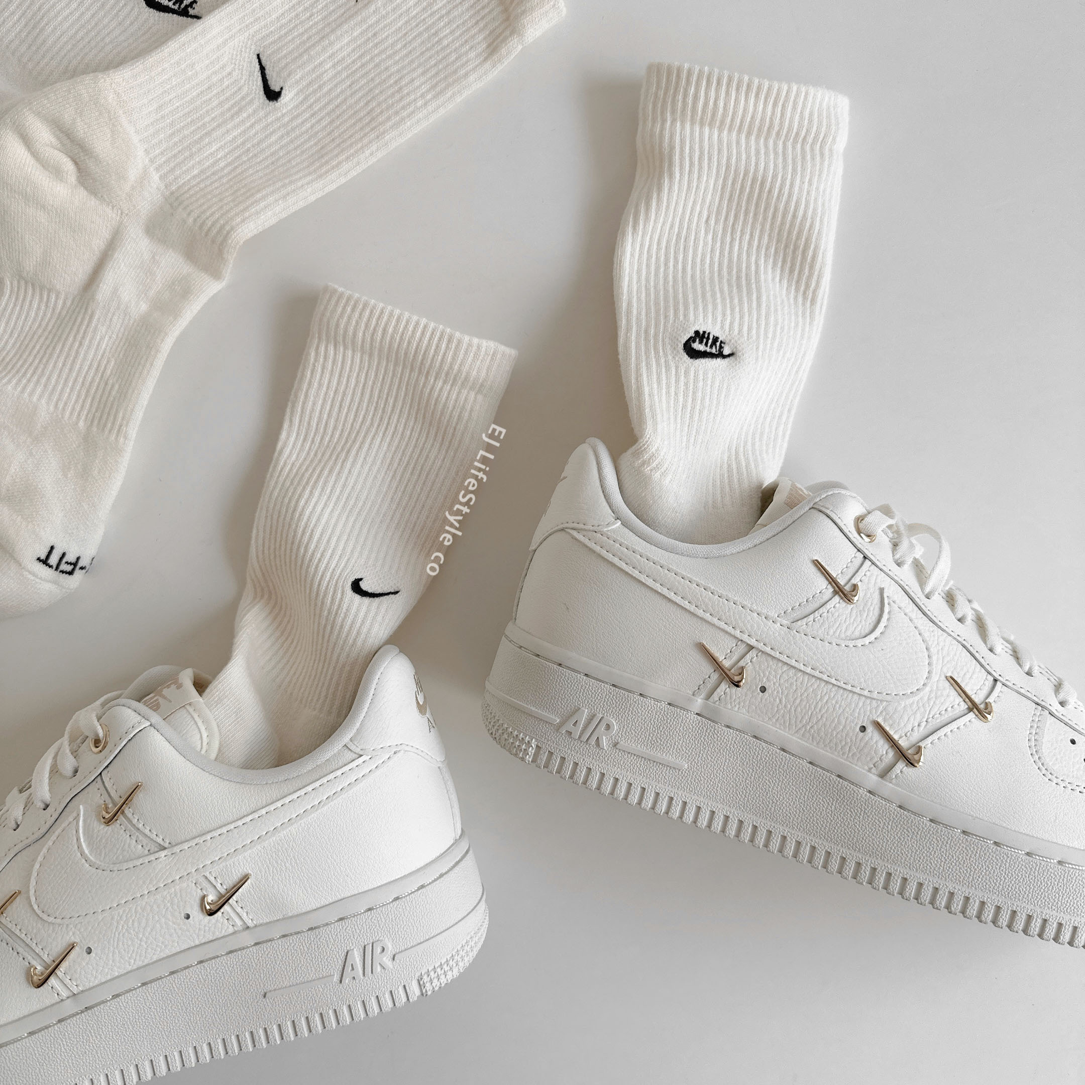 NIKE EVERYDAY CUSHIONED CREW SOCKS 奶油白 米白 小標 LOGO 長襪 兩雙一組 FZ3073-133 / 現貨