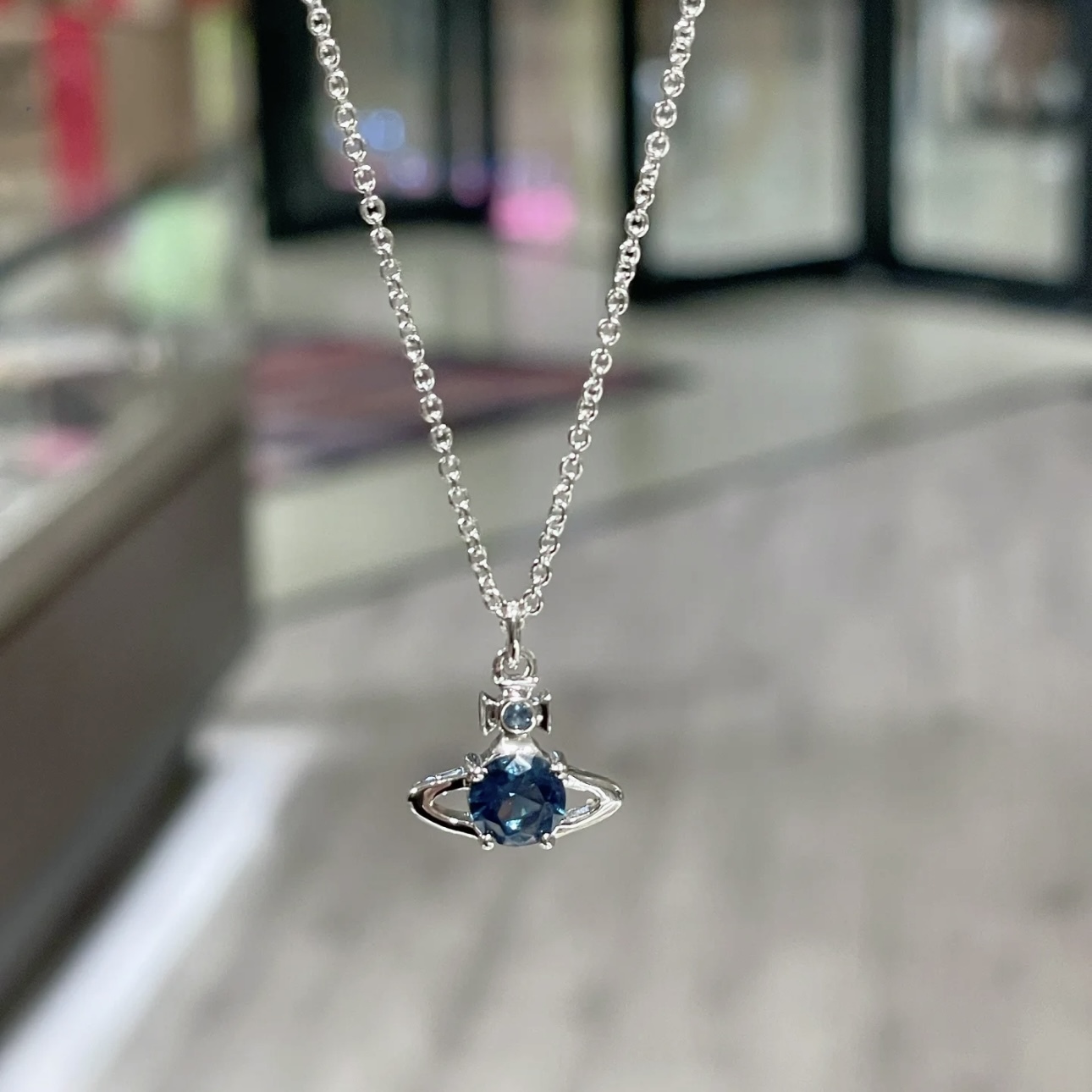 【無料郵送/関税込/正規品】 Vivienne Westwood Reina Pendant S Vivienne Westwood Reina Pendant Silver /Brand New / 100