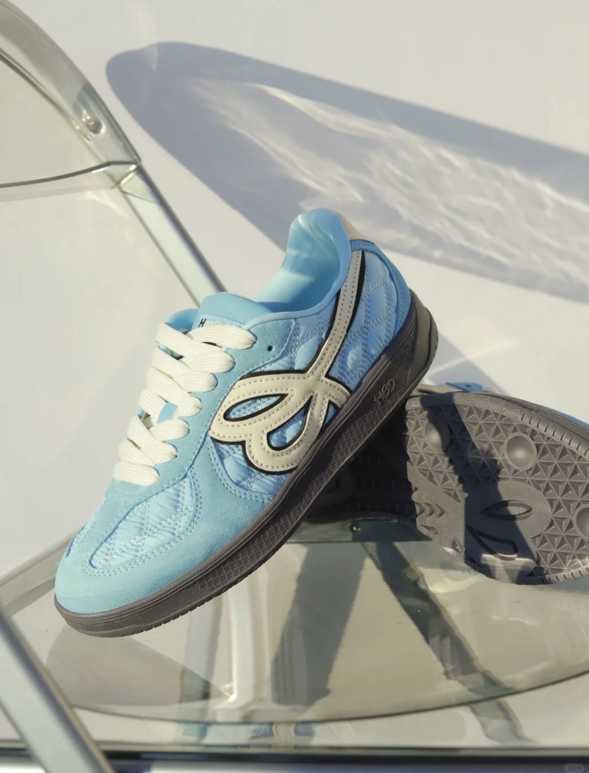 HBD x We Flower 隨性藍 水藍色 藍白色 菱格紋 麂皮 復古 德訓鞋/預購